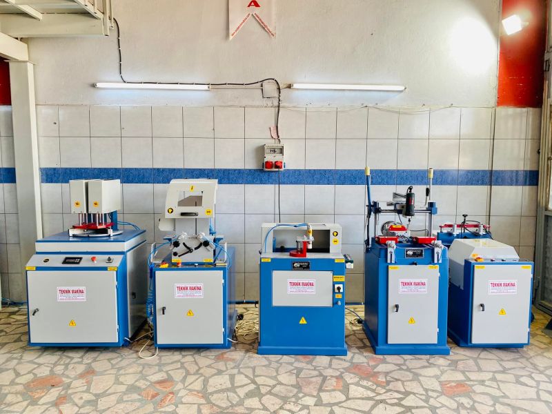 ÖZGENÇ MARKA TAM TAKIM PVC İŞLEME MAKİNALARI 